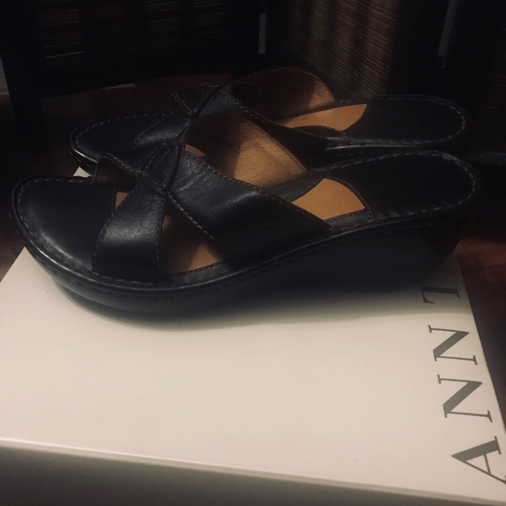 Comfy Slides